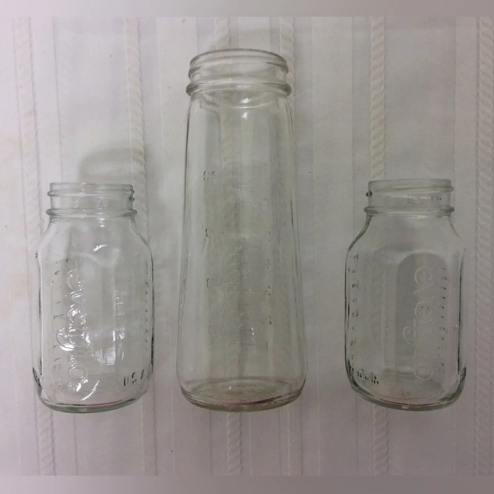 Vintage Baby Bottles Glass (1) Hygeia by Ball 8 oz and (2) Evenflo 4 oz no Tops - Picture 3 of 10